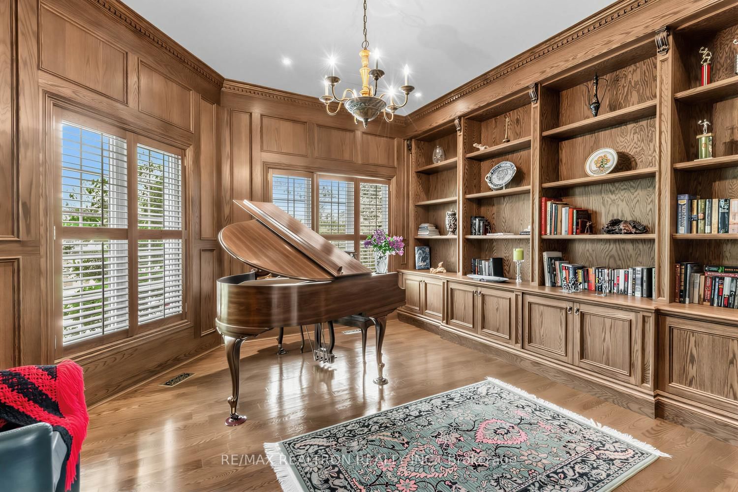 7 Gilbert Drive • Aurora, ON photo 19