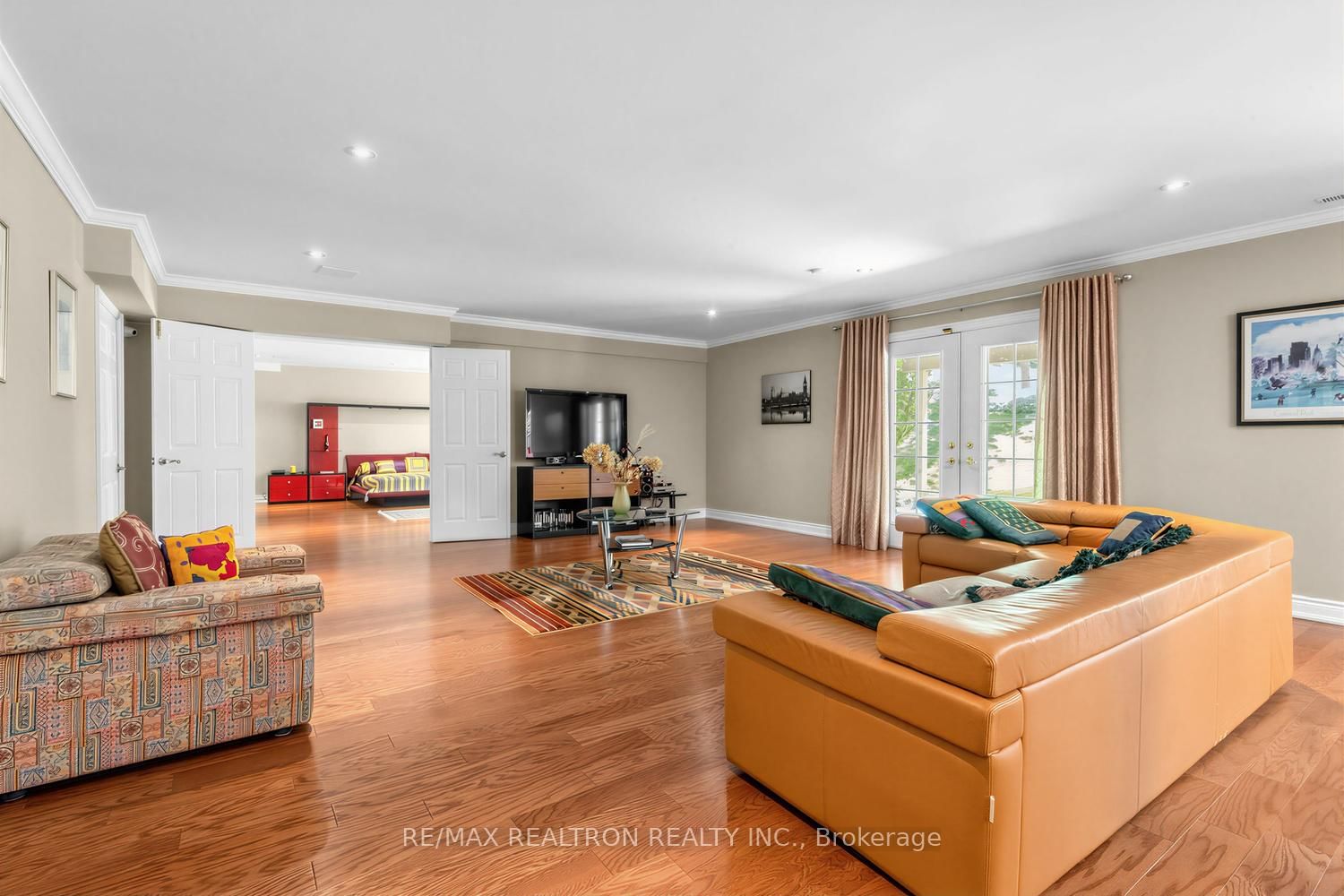 7 Gilbert Drive • Aurora, ON photo 35
