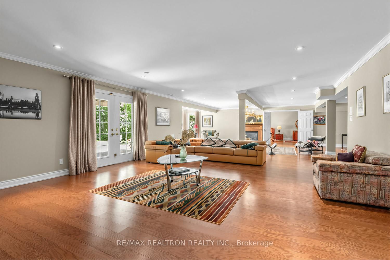 7 Gilbert Drive • Aurora, ON photo 36