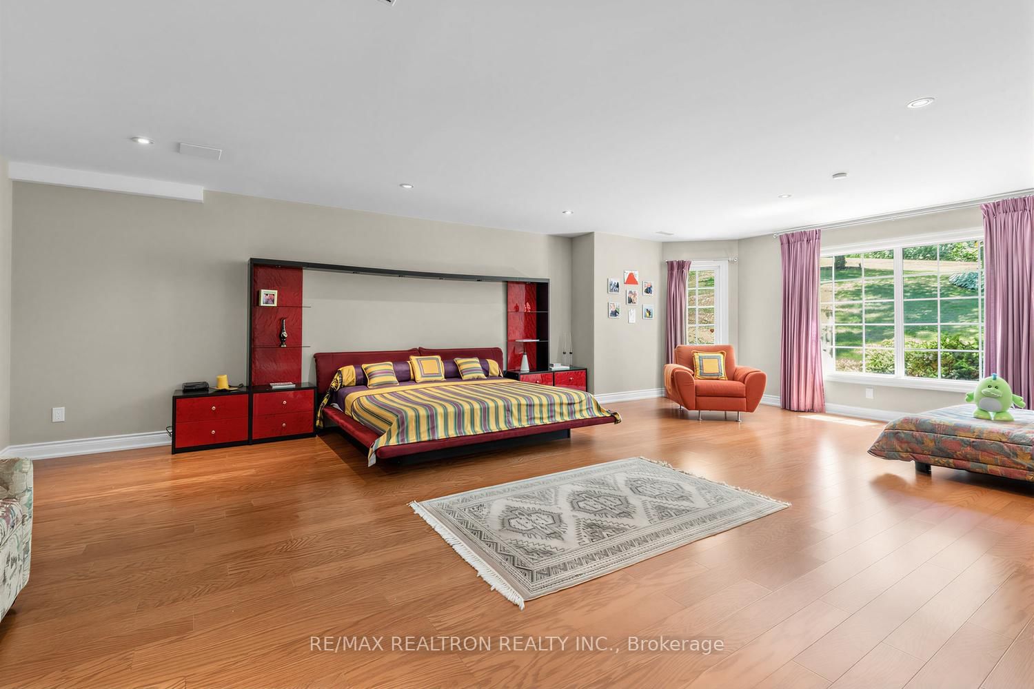 7 Gilbert Drive • Aurora, ON photo 37