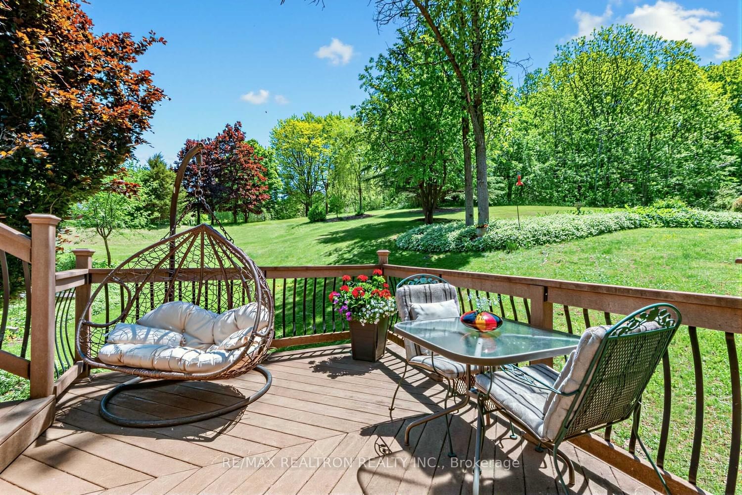7 Gilbert Drive • Aurora, ON photo 39
