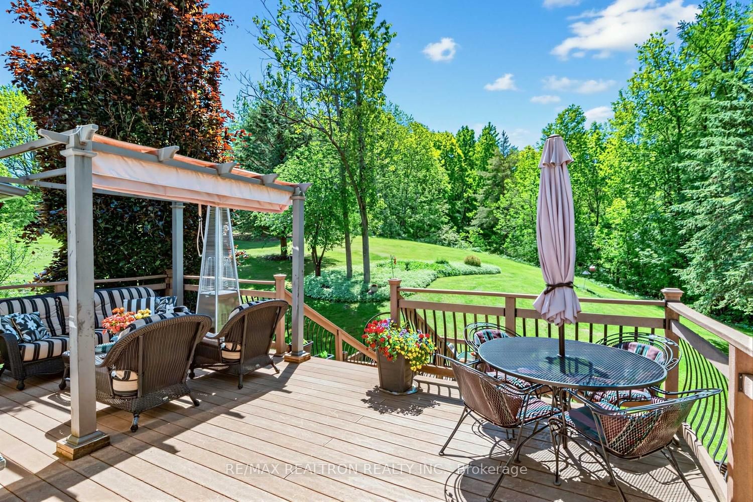 7 Gilbert Drive • Aurora, ON photo 40