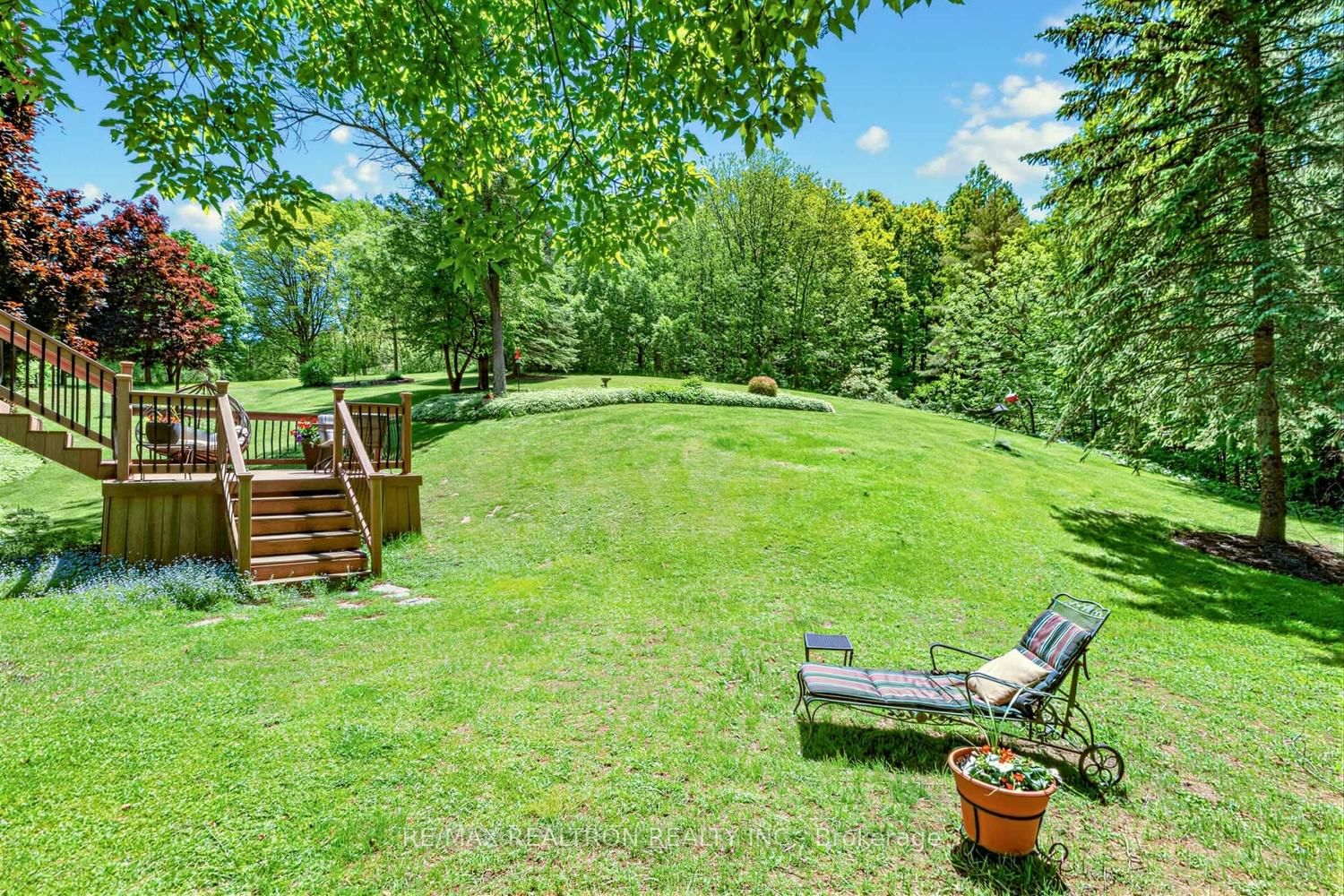 7 Gilbert Drive • Aurora, ON photo 45