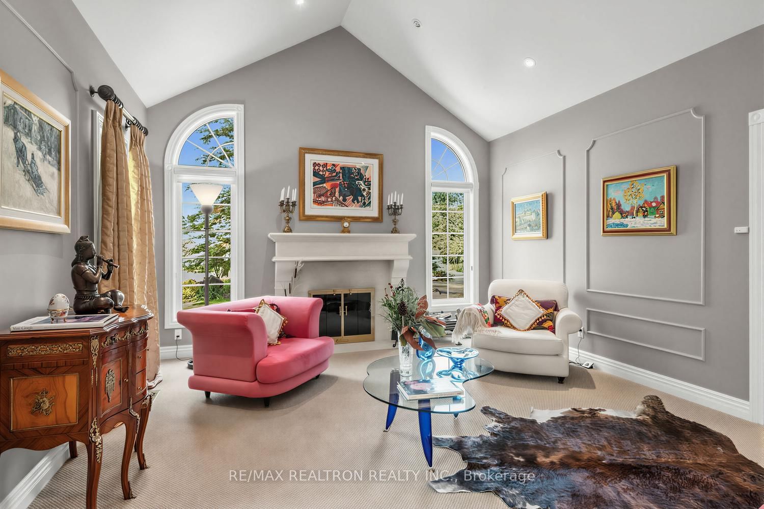 7 Gilbert Drive • Aurora, ON photo 8