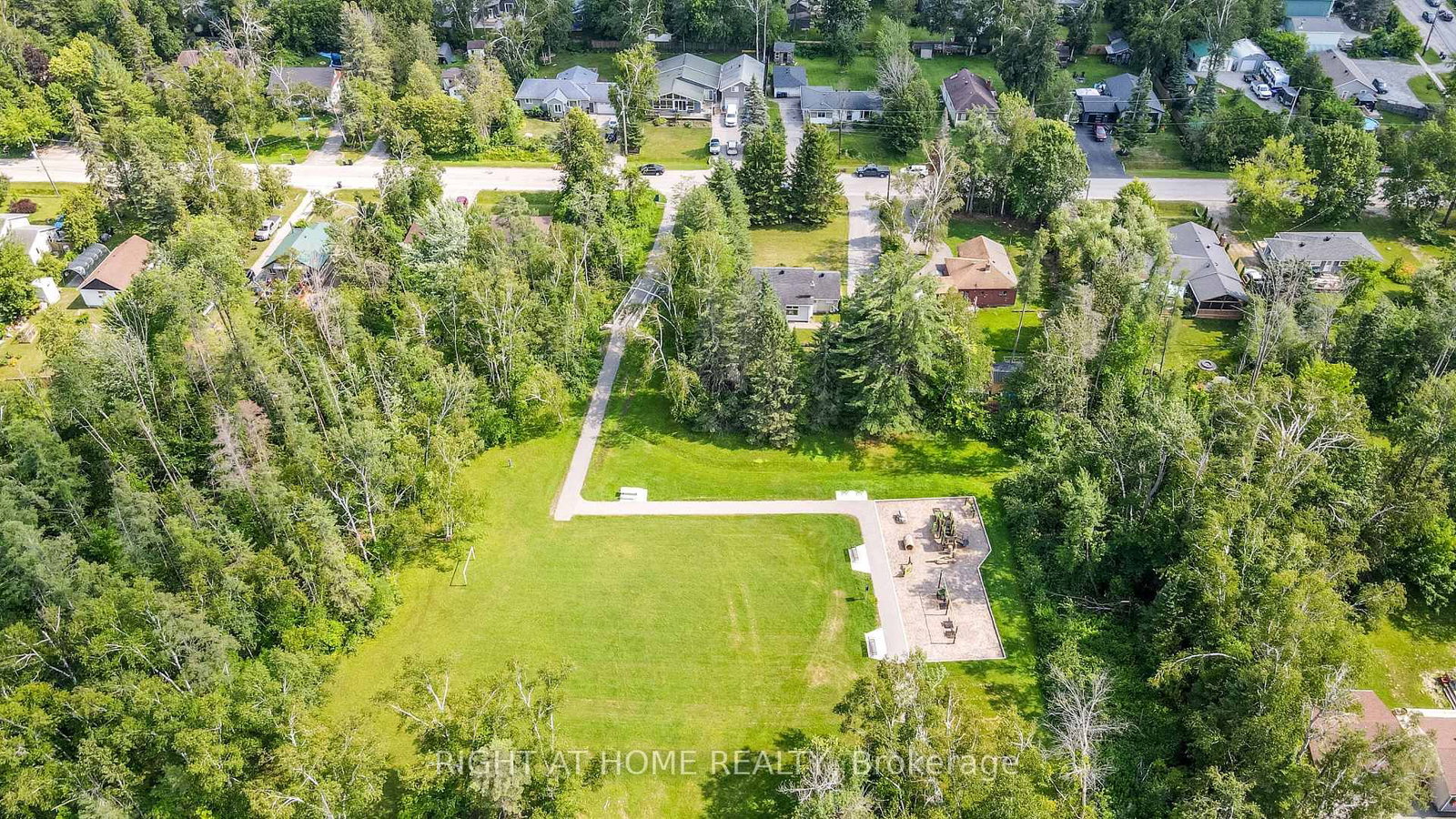 774 James Street • Innisfil, ON photo 29