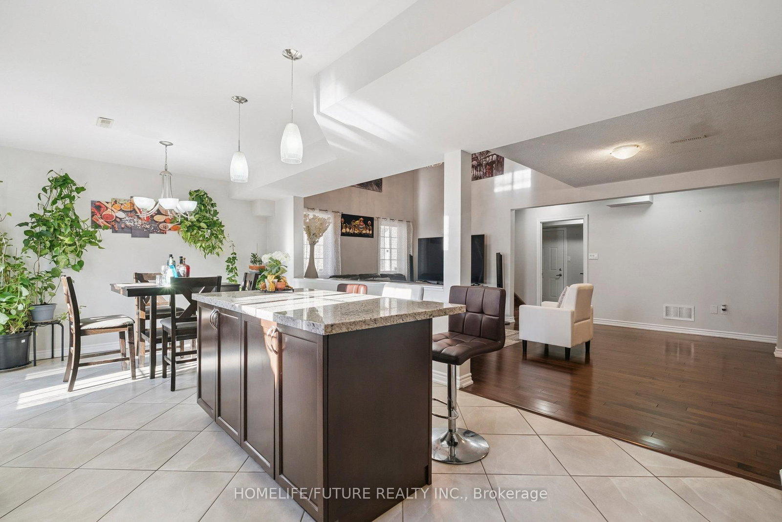2048 Mcneil Street • Innisfil, ON photo 10