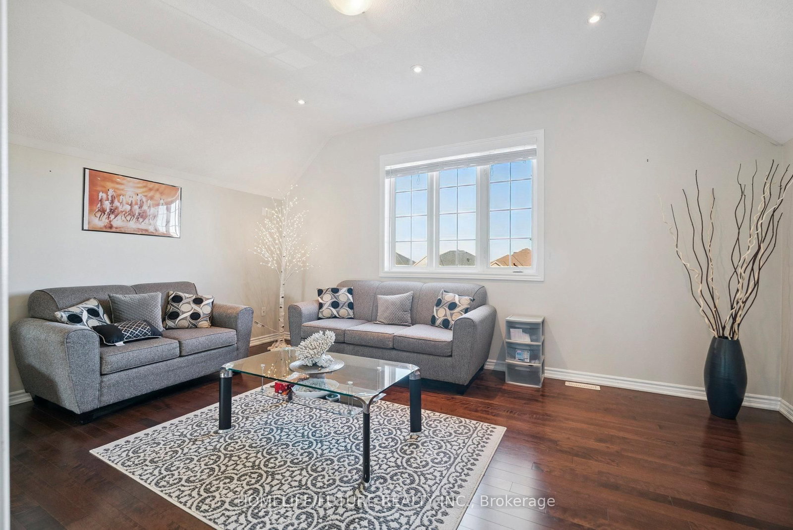 2048 Mcneil Street • Innisfil, ON photo 13