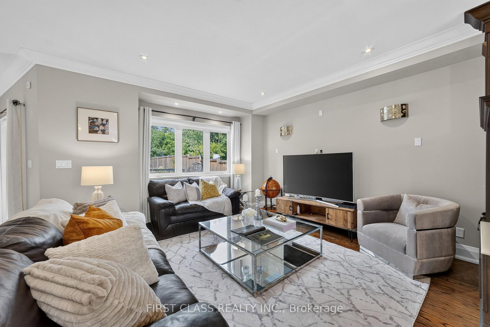 302 Brookside Road • Richmond Hill, ON photo 12