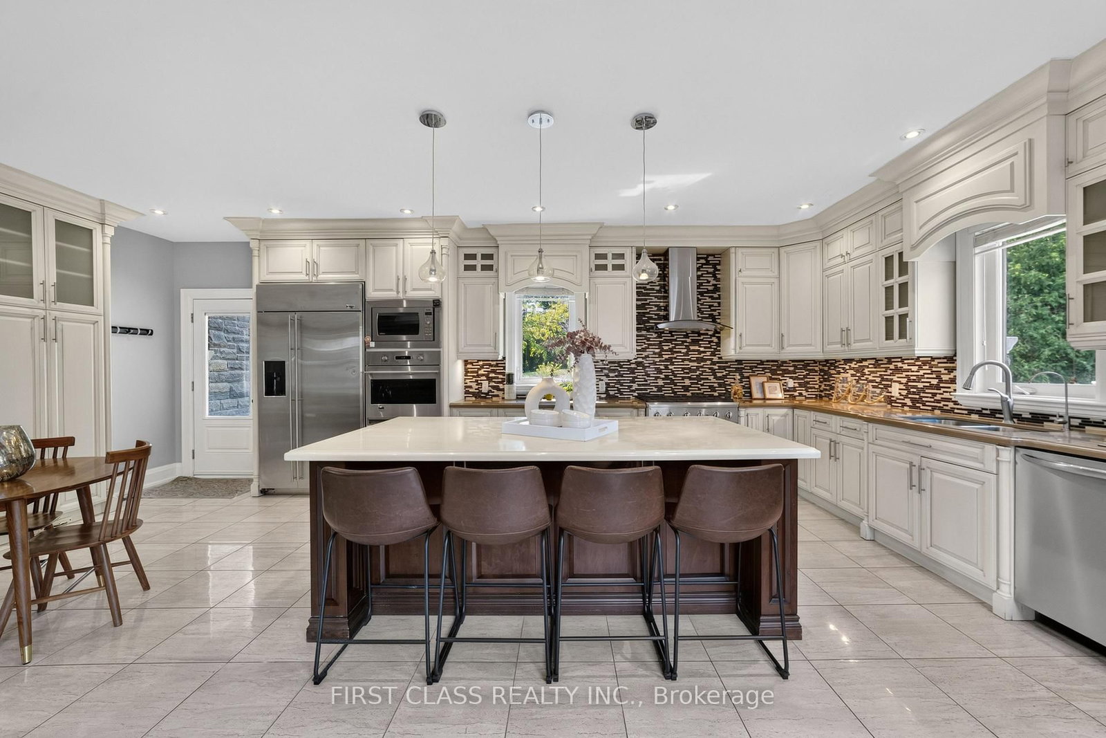 302 Brookside Road • Richmond Hill, ON photo 16