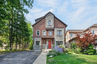 302 Brookside Road • Richmond Hill, ON photo 2