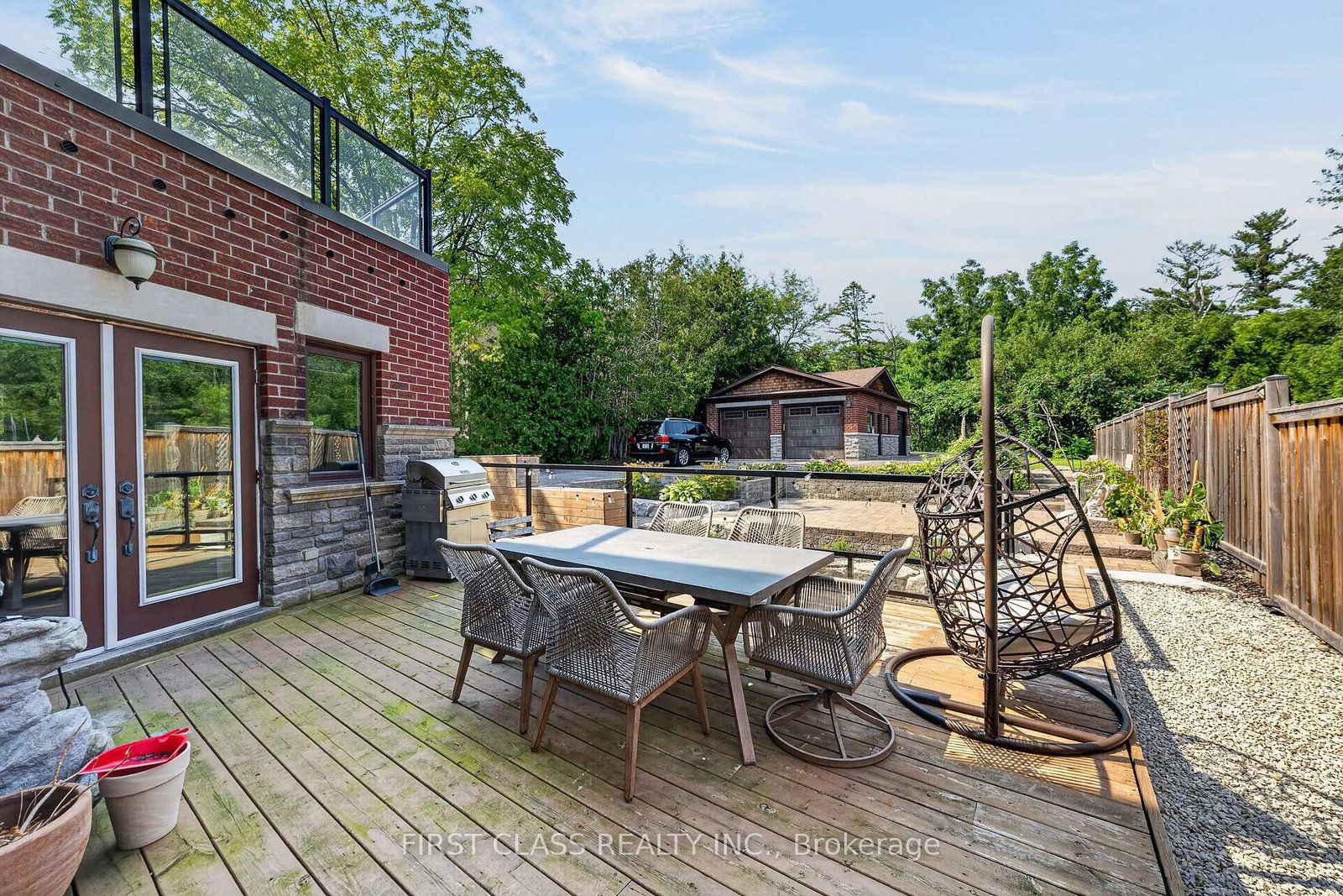 302 Brookside Road • Richmond Hill, ON photo 45