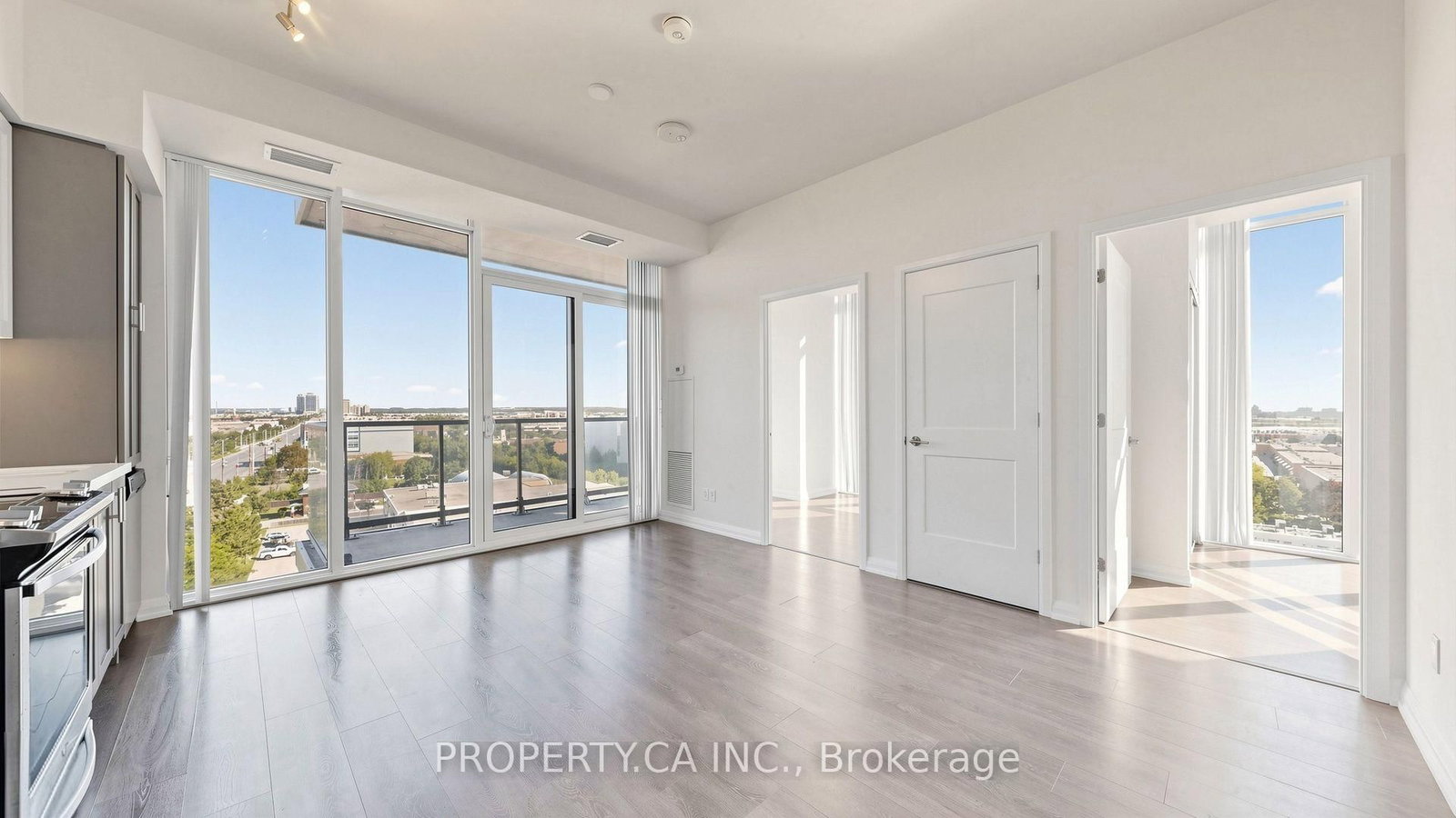 915-7895 Jane St, Vaughan, view 2