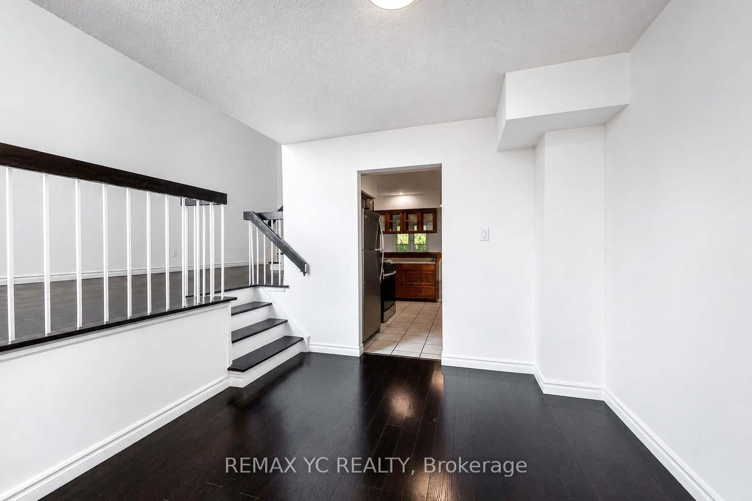 35 Kitsilano Crescent • Richmond Hill, ON photo 15