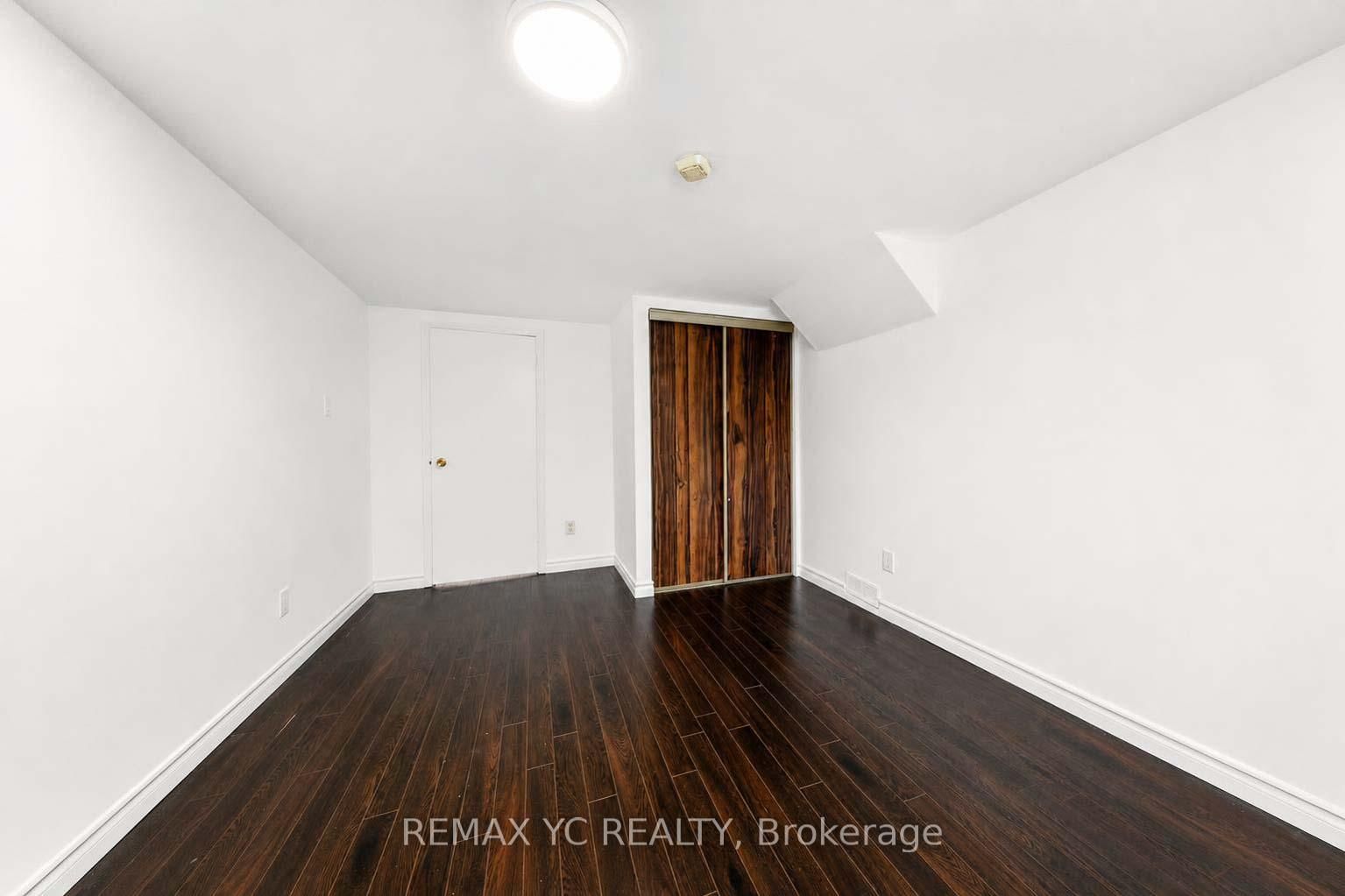 35 Kitsilano Crescent • Richmond Hill, ON photo 31