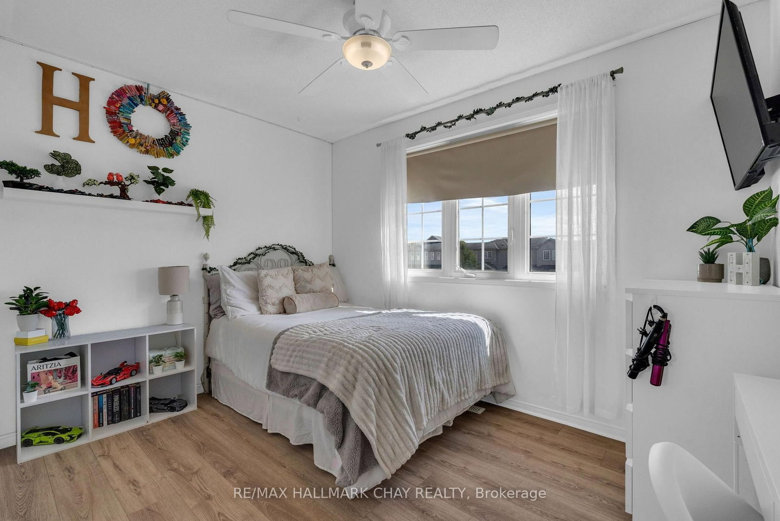 38 Admiral Crescent • Essa, ON photo 14