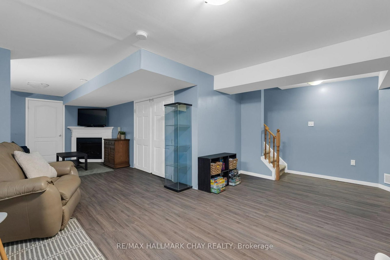 38 Admiral Crescent • Essa, ON photo 18