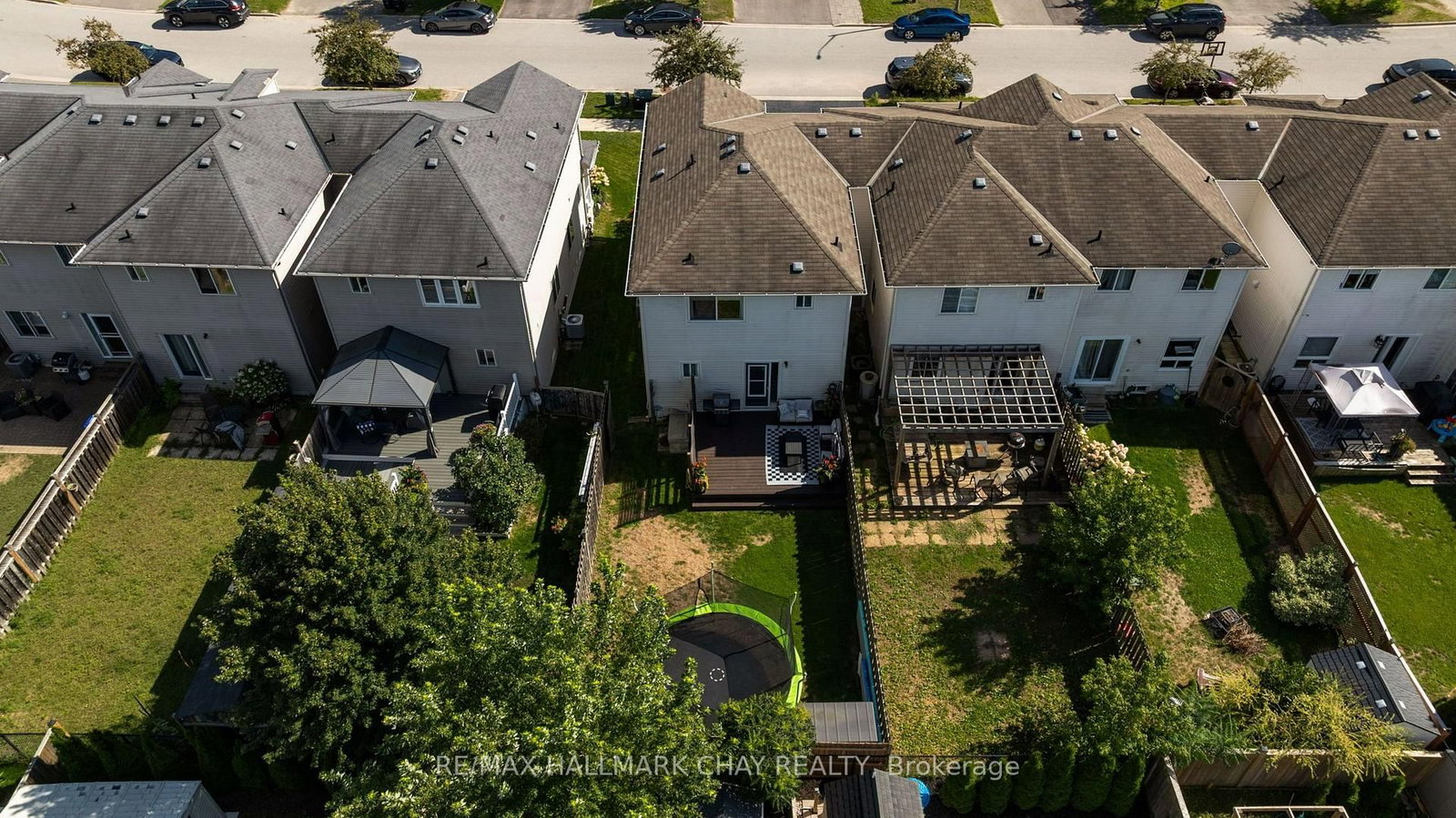 38 Admiral Crescent • Essa, ON photo 26