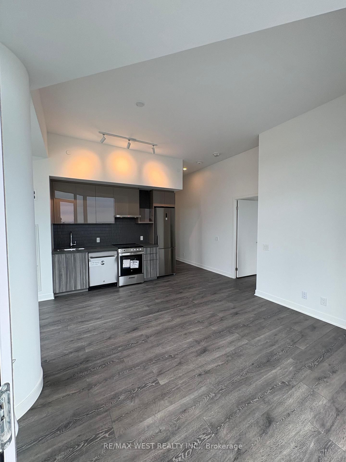 2218-6 Flavelle Tr, Vaughan, view 3