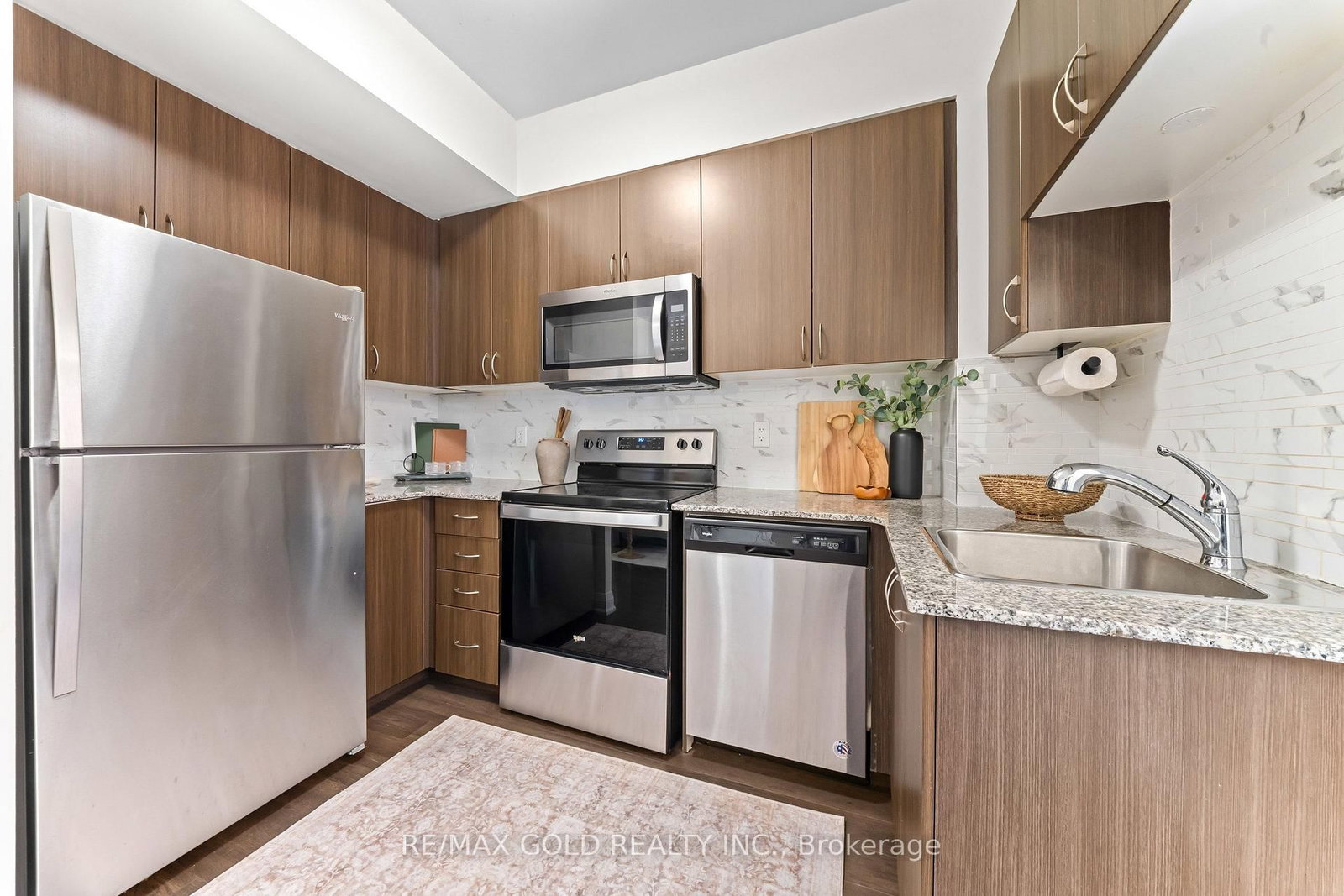 18 Coles Avenue • #602 • Vaughan, ON photo 10