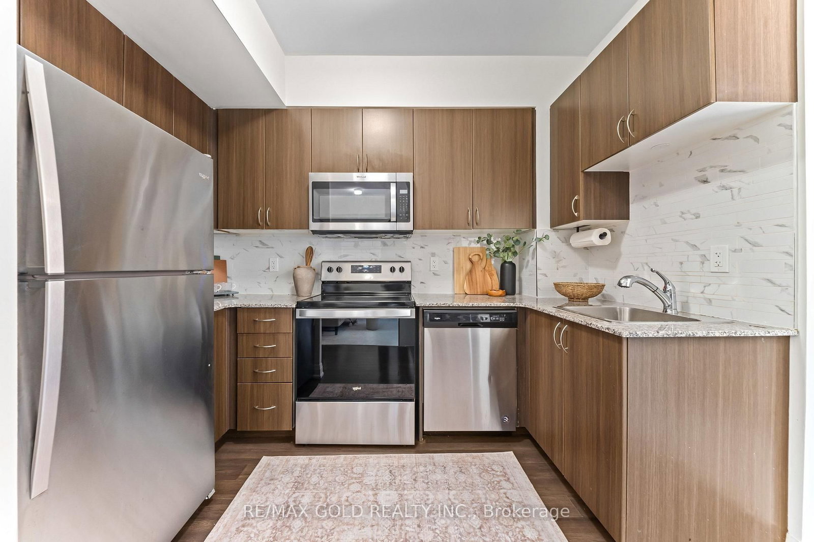 18 Coles Avenue • #602 • Vaughan, ON photo 11