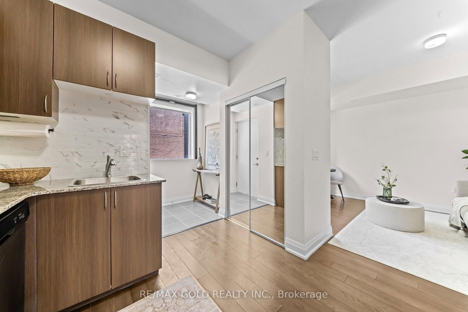 18 Coles Avenue • #602 • Vaughan, ON photo 13