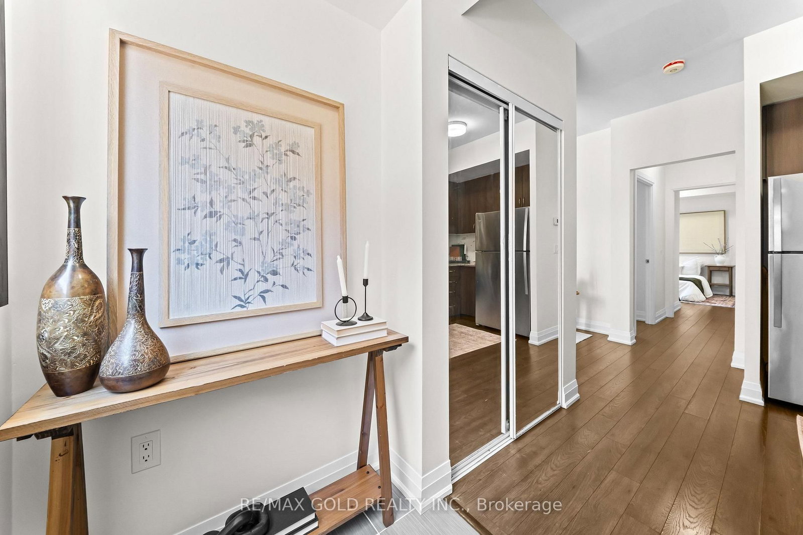 18 Coles Avenue • #602 • Vaughan, ON photo 7