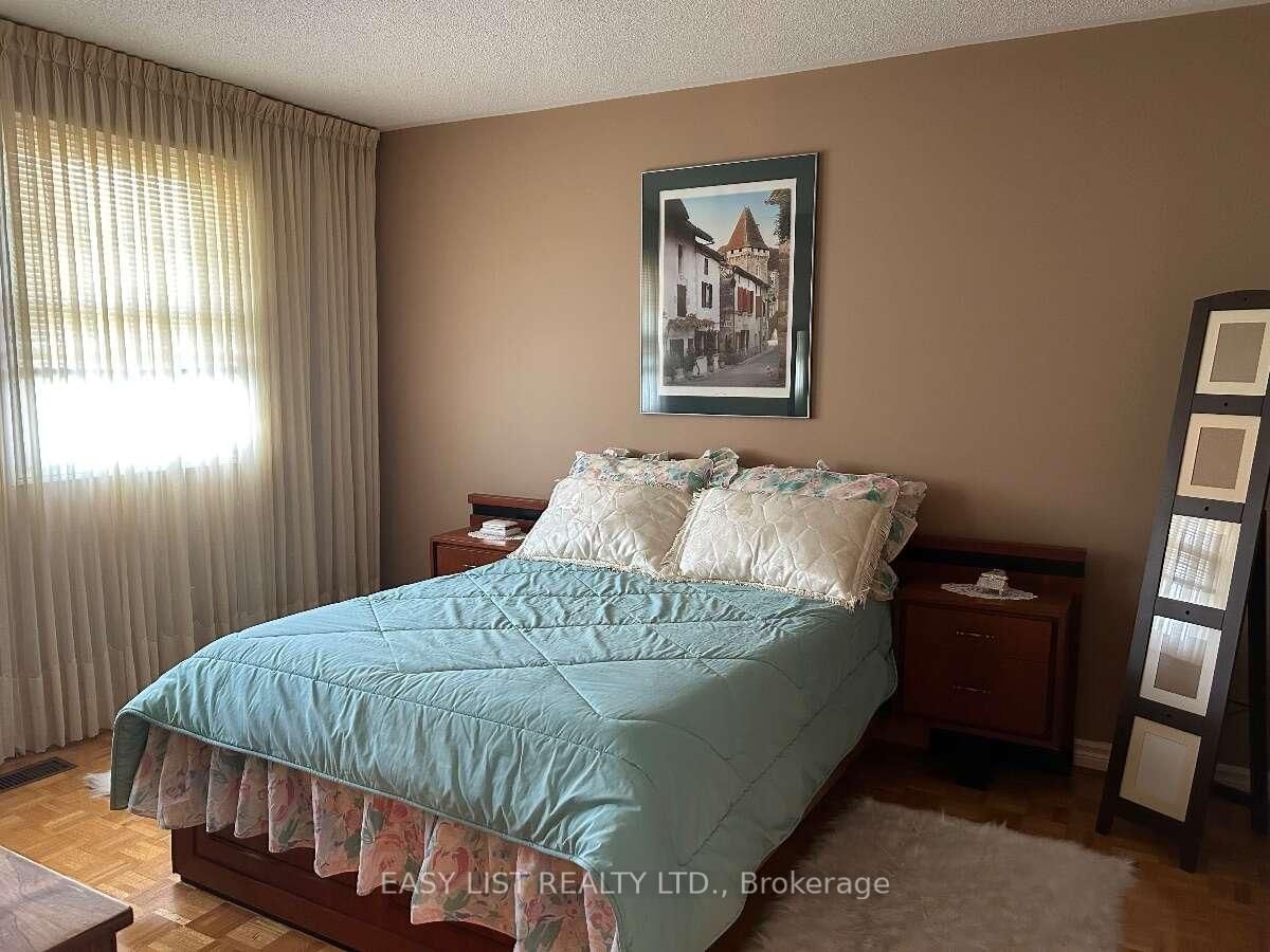 14 Gas Light Cres, Vaughan, view 17
