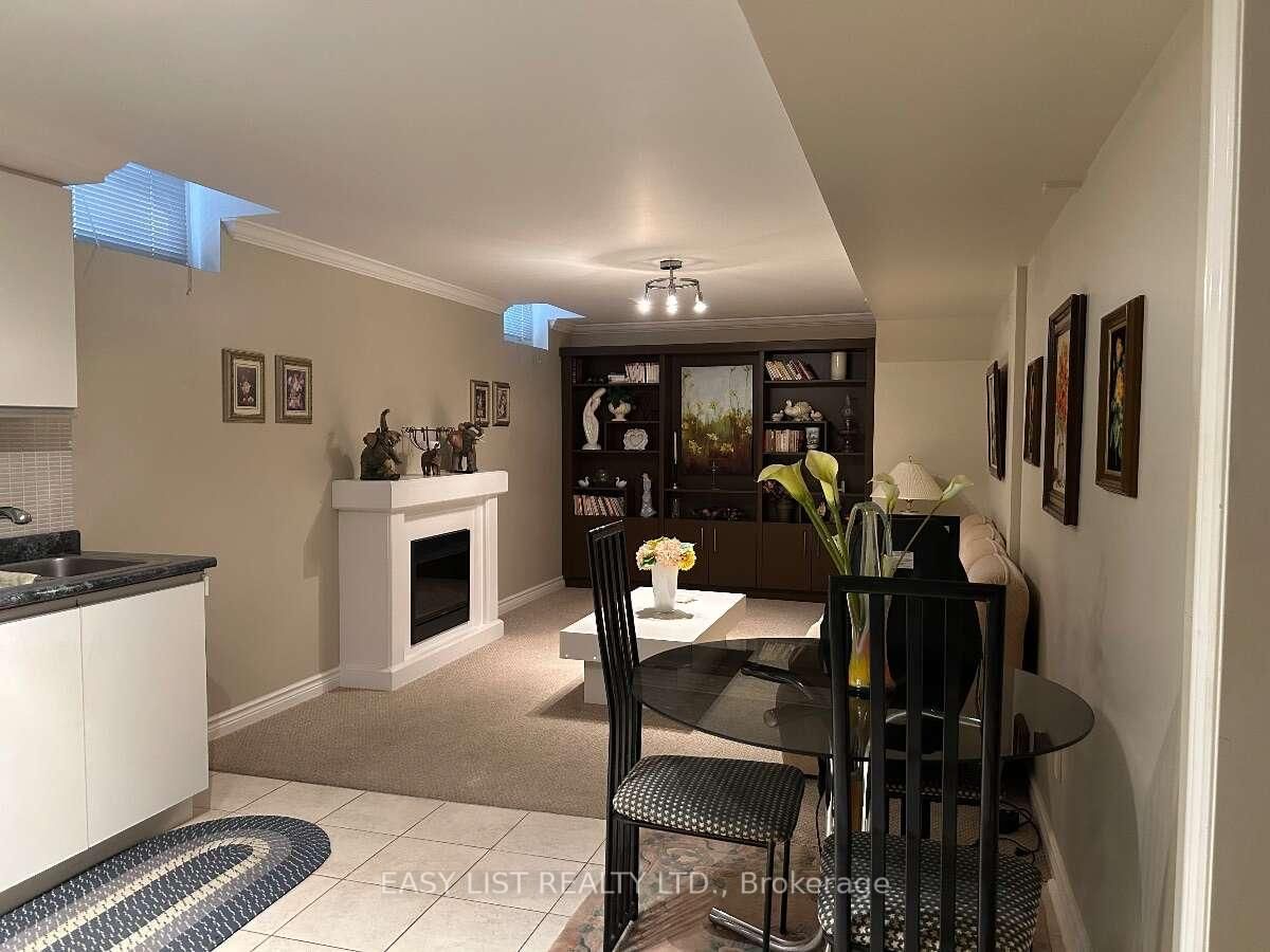 14 Gas Light Cres, Vaughan, view 25