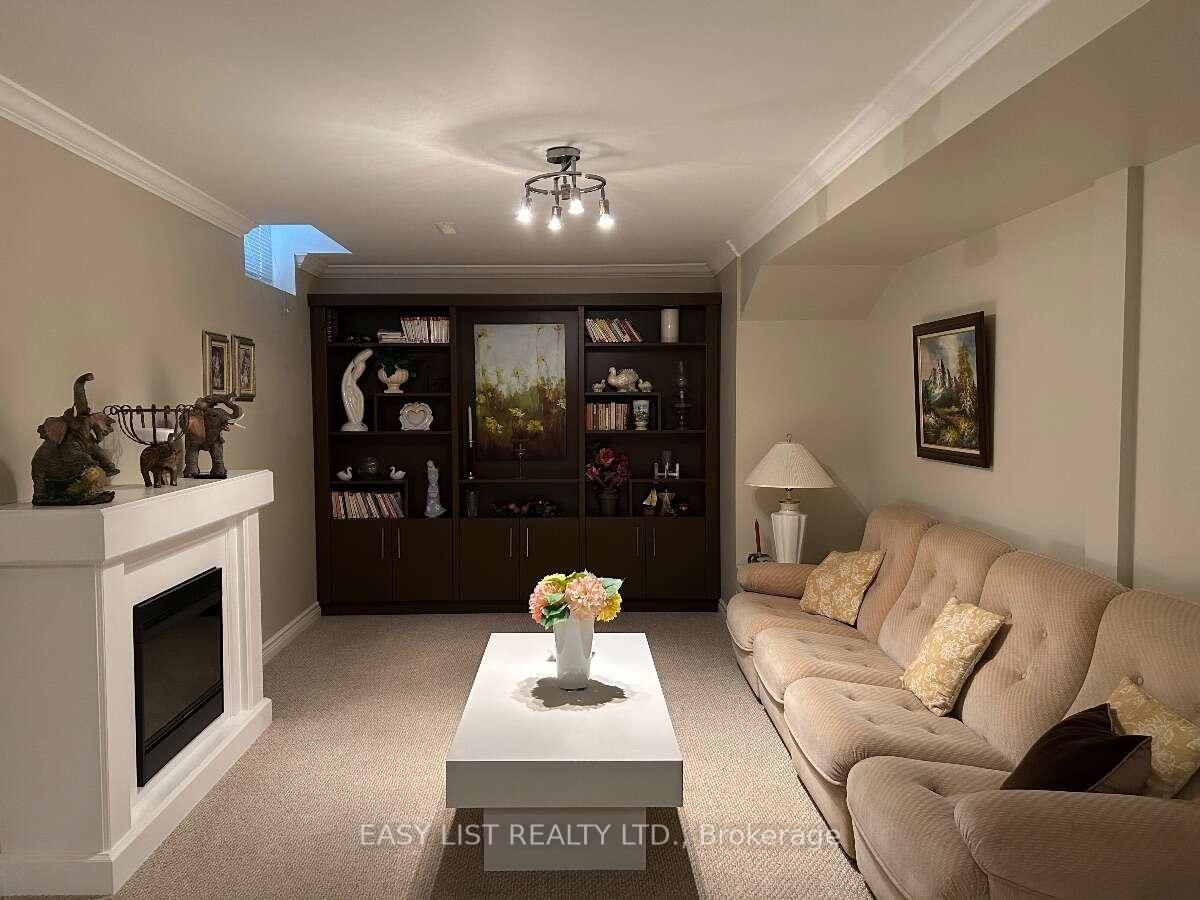 14 Gas Light Cres, Vaughan, view 26