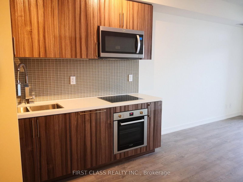 601 - 1 Grandview Avenue