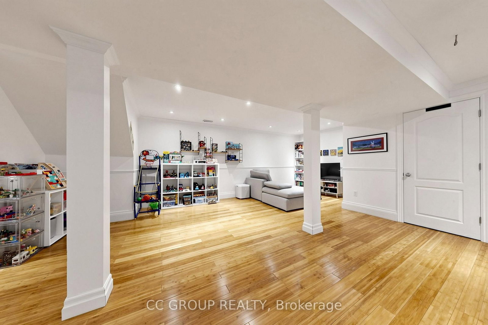 34 Glendennan Avenue • Markham, ON photo 28