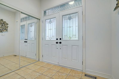 114 Milos Road • Richmond Hill, ON photo 5