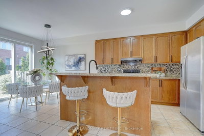 114 Milos Road • Richmond Hill, ON photo 9