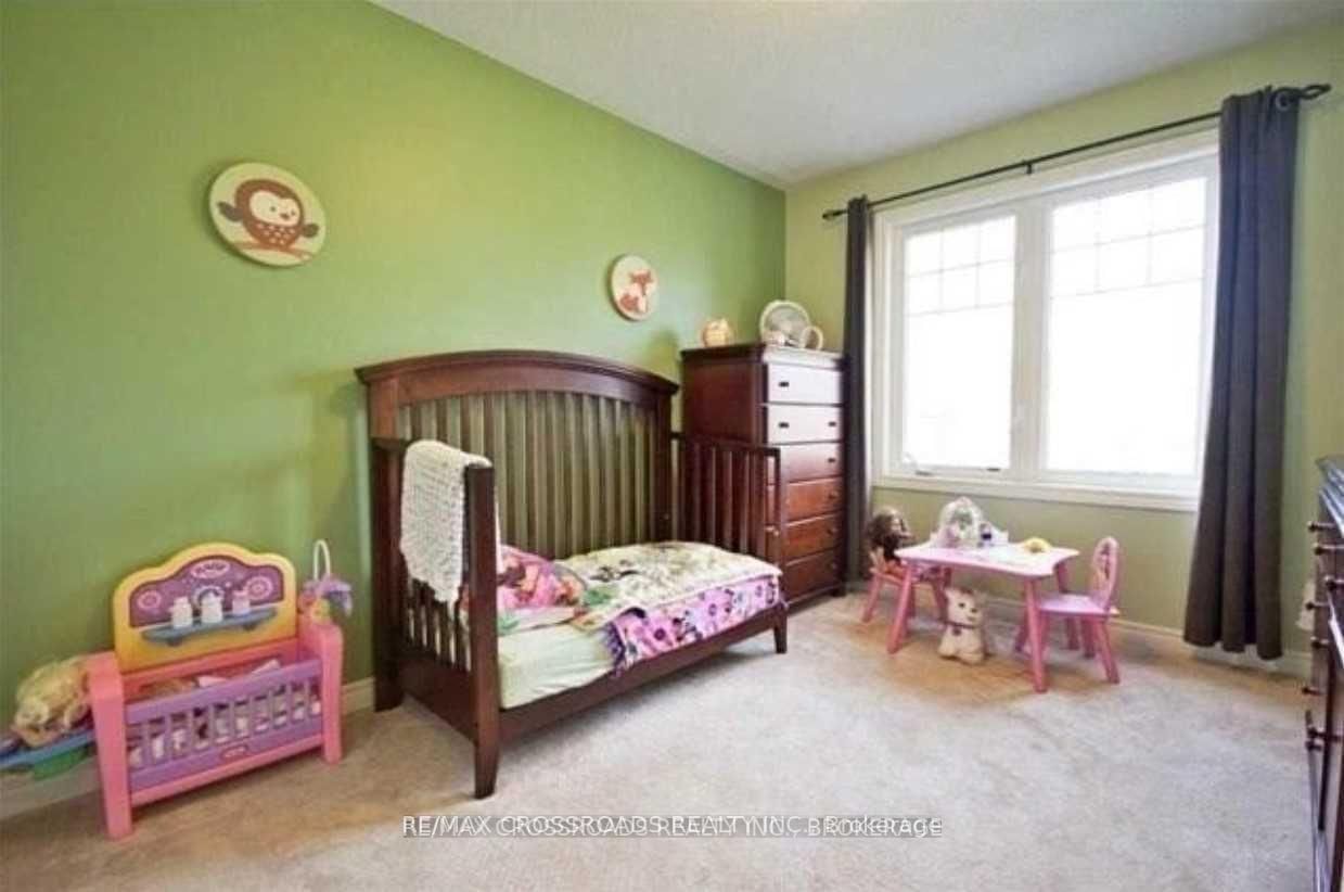 95 Thatcher Crescent • Newmarket, ON photo 10
