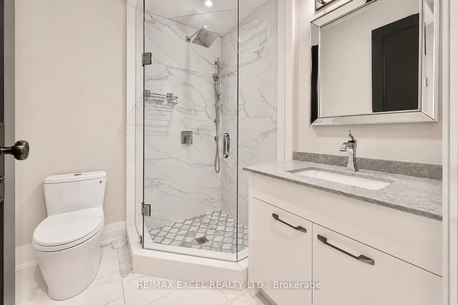 19 Blyth Street • Richmond Hill, ON photo 39