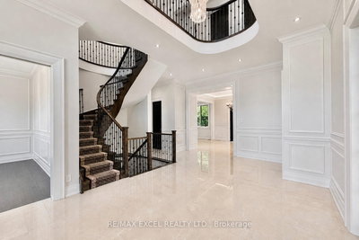 19 Blyth Street • Richmond Hill, ON photo 5