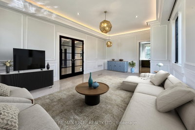 19 Blyth Street • Richmond Hill, ON photo 8