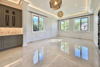 19 Blyth Street • Richmond Hill, ON photo 9