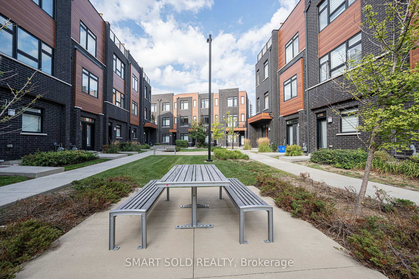 370D Red Maple Road • #105 • Richmond Hill, ON photo 18