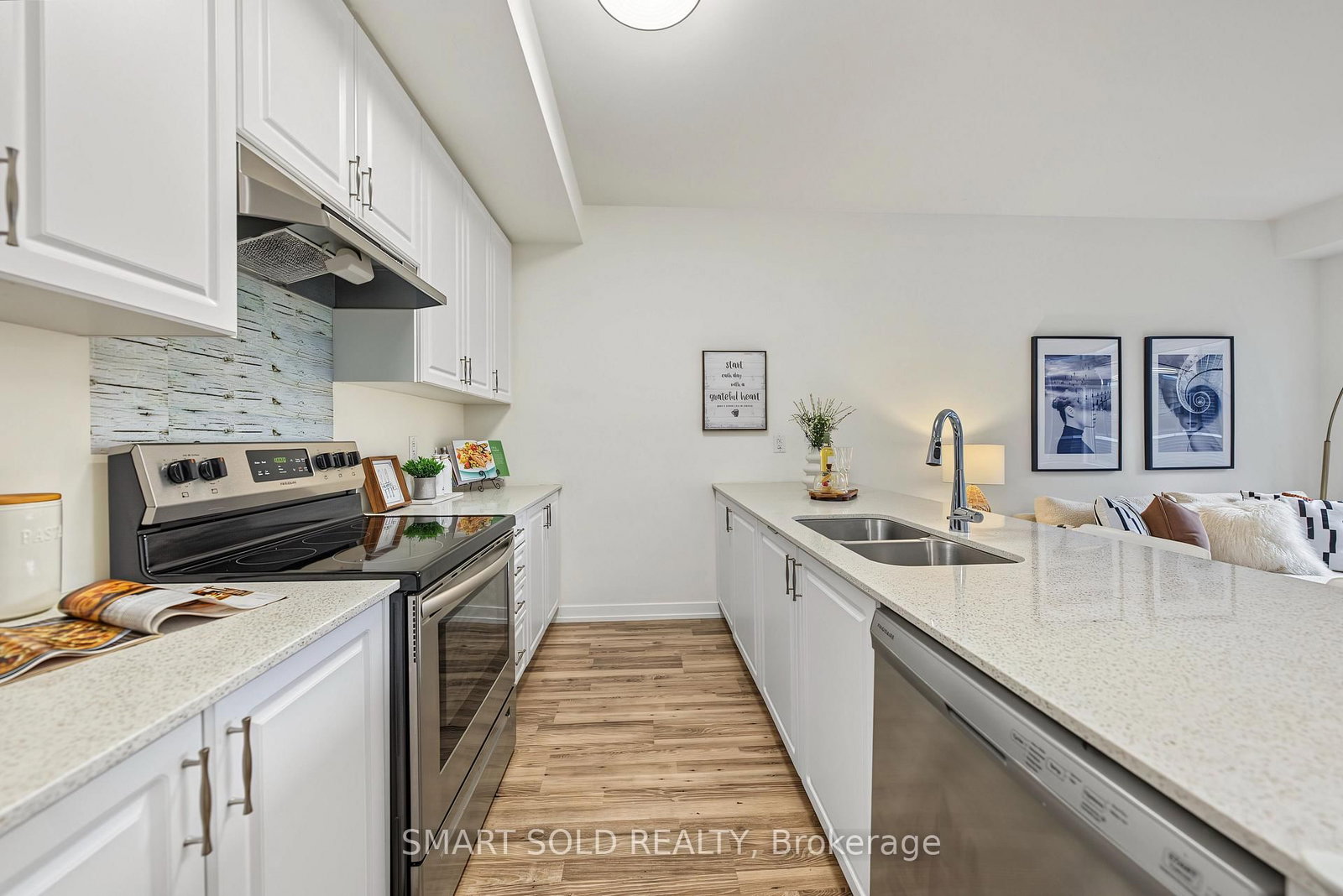 370D Red Maple Road • #105 • Richmond Hill, ON photo 9