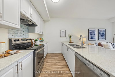 370D Red Maple Road • #105 • Richmond Hill, ON photo 9