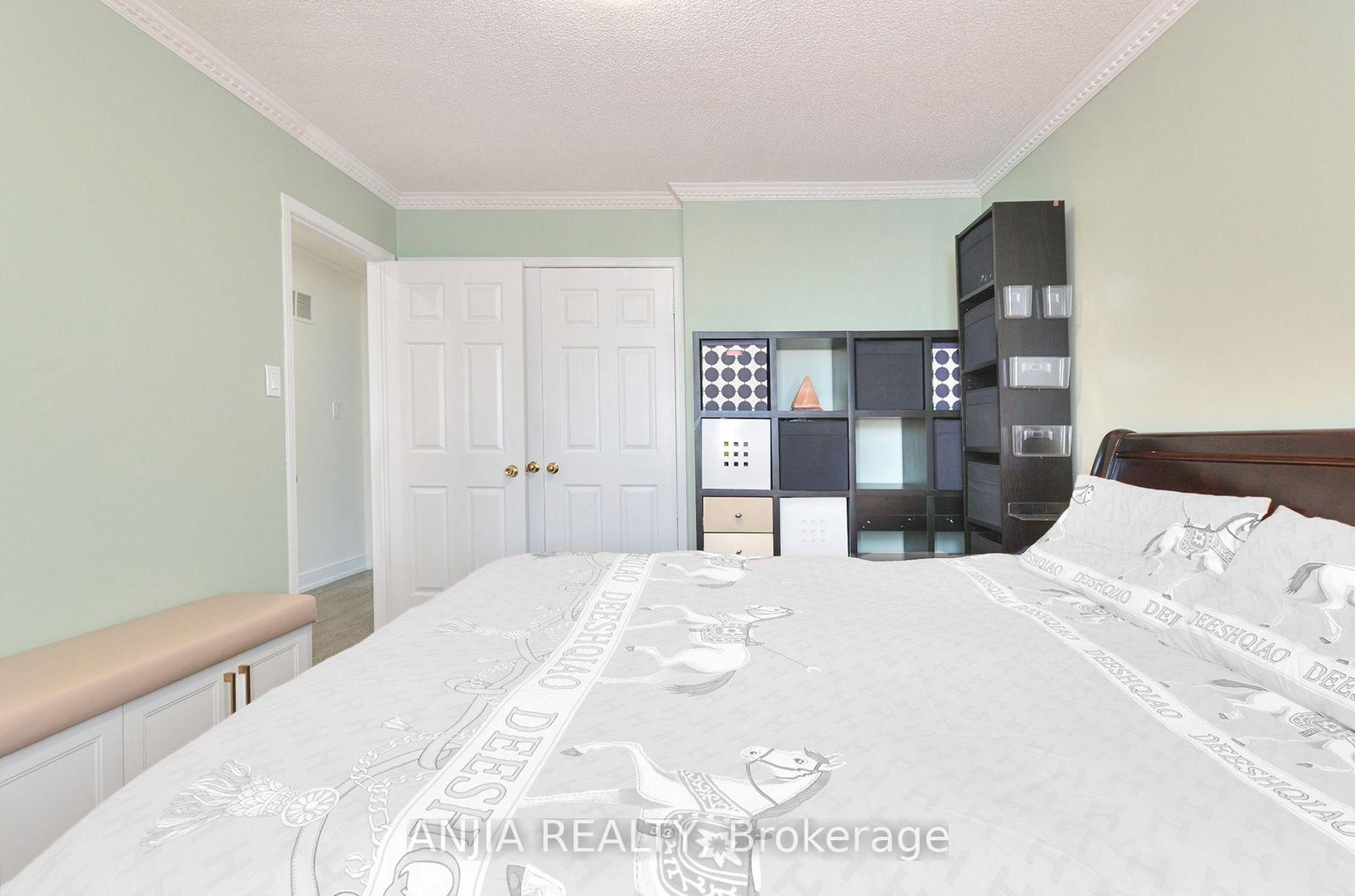 127 Tomlinson Circle • Markham, ON photo 7