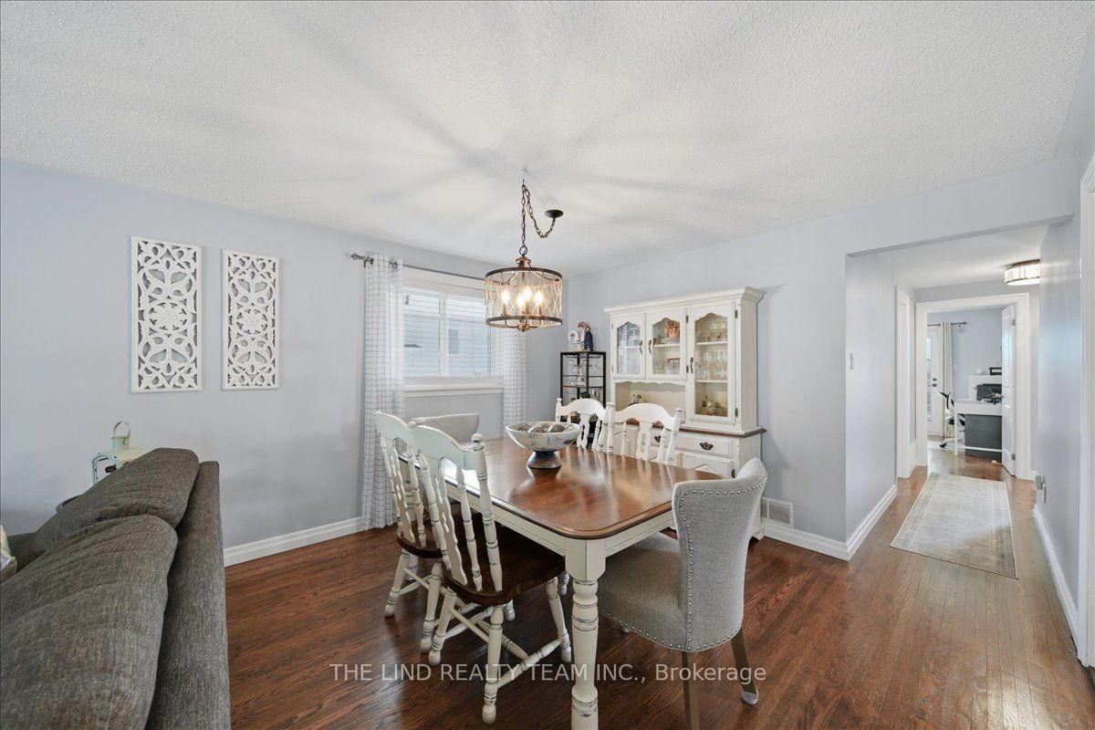 163 Orchard Heights Boulevard • Aurora, ON photo 10