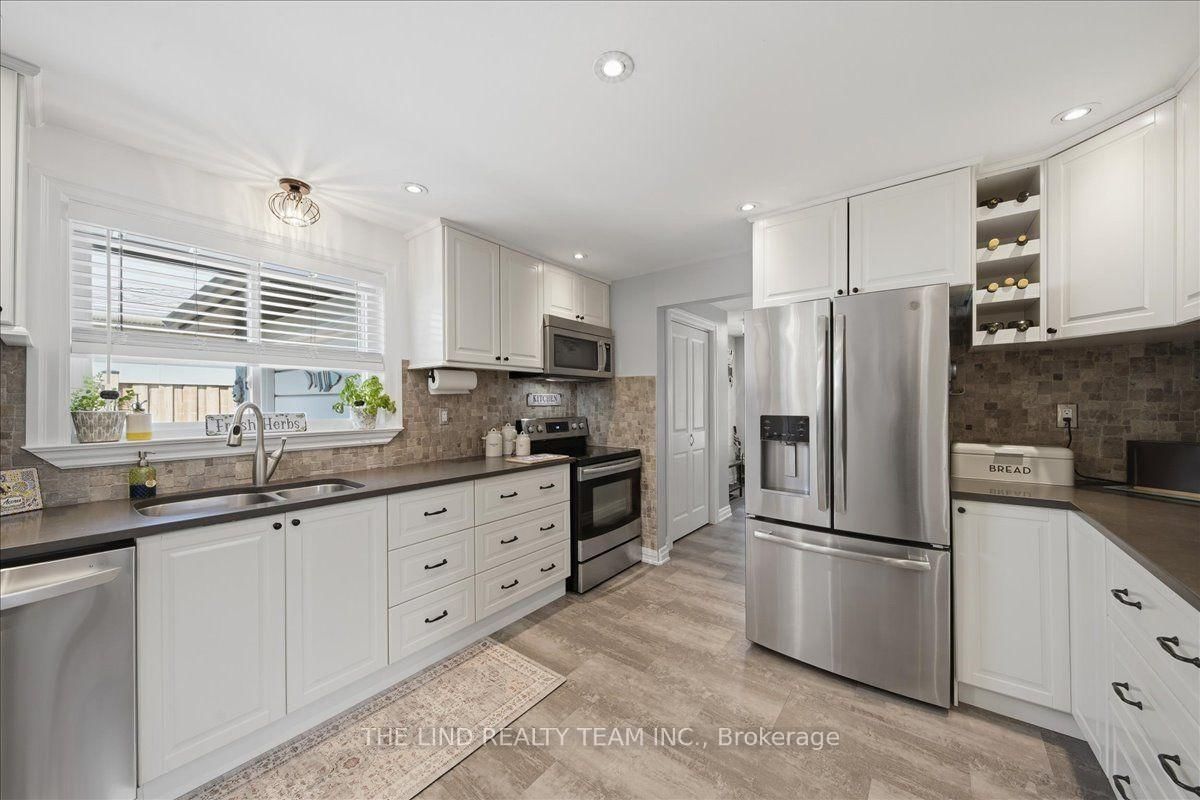 163 Orchard Heights Boulevard • Aurora, ON photo 13