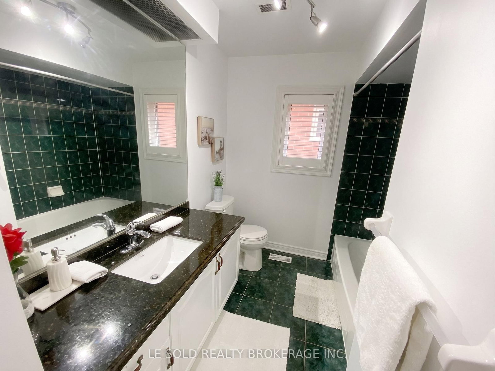 76 Larratt Lane • Richmond Hill, ON photo 28