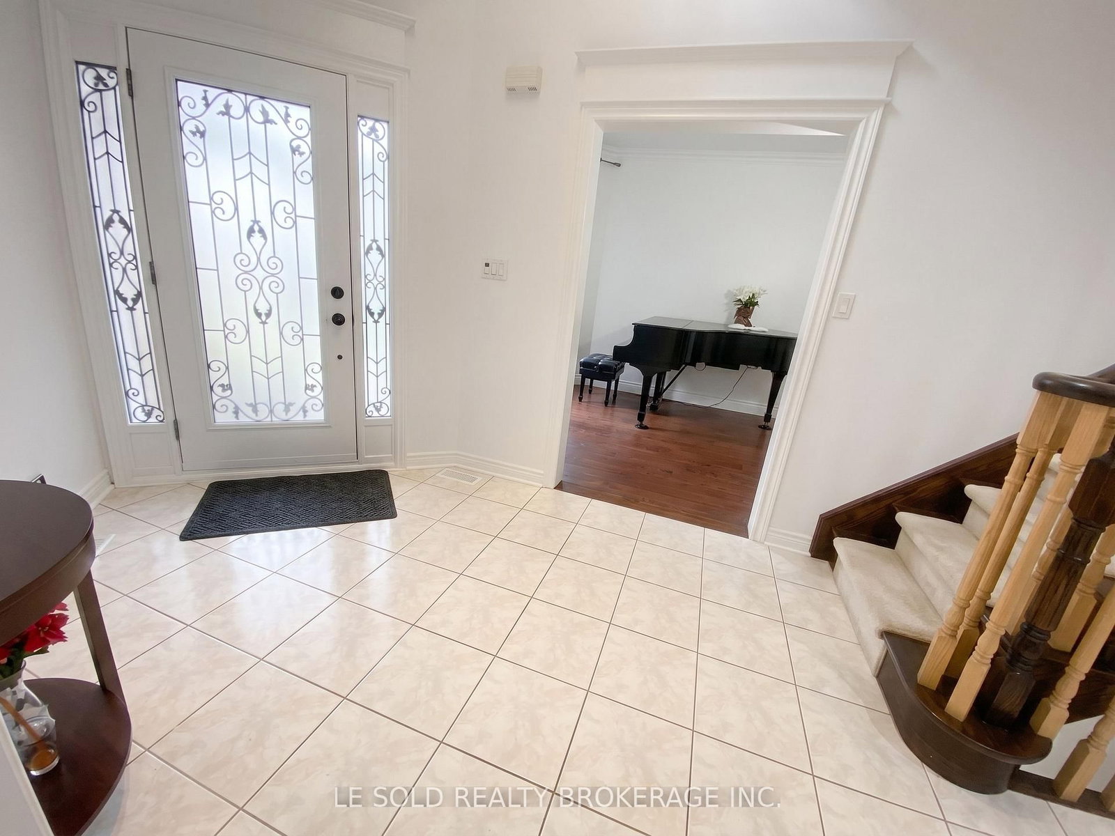 76 Larratt Lane • Richmond Hill, ON photo 3
