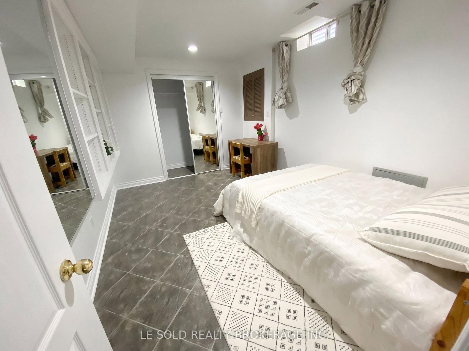 76 Larratt Lane • Richmond Hill, ON photo 35
