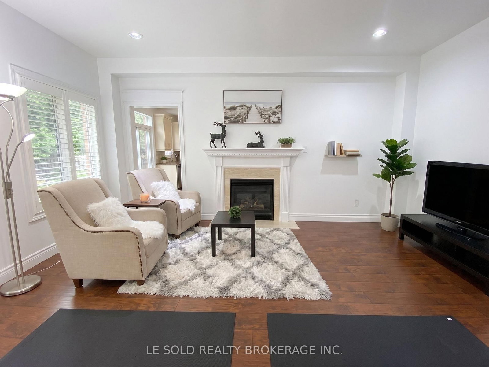 76 Larratt Lane • Richmond Hill, ON photo 9