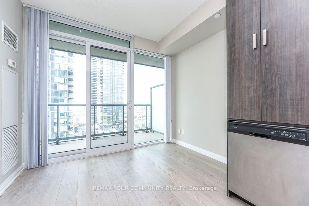 1810-7895 Jane St, Vaughan, view 13