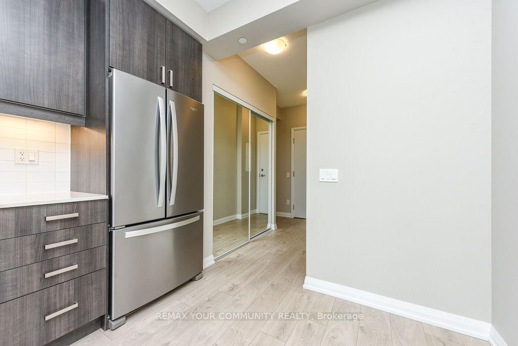 1810-7895 Jane St, Vaughan, view 14